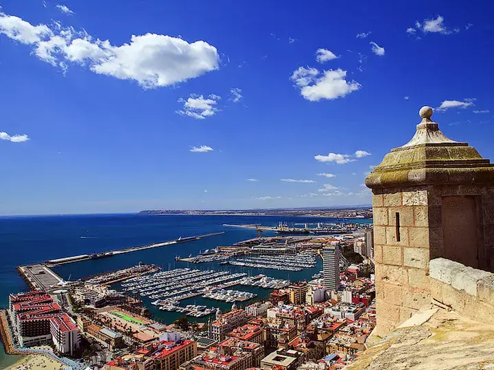 Regional view of Alicante in Alacant/Alicante; not necessarily Cocentaina